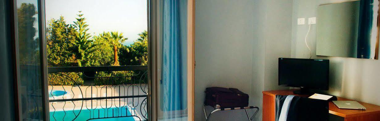 Hotel Dei Pini Porto Empedocle Eksteriør billede